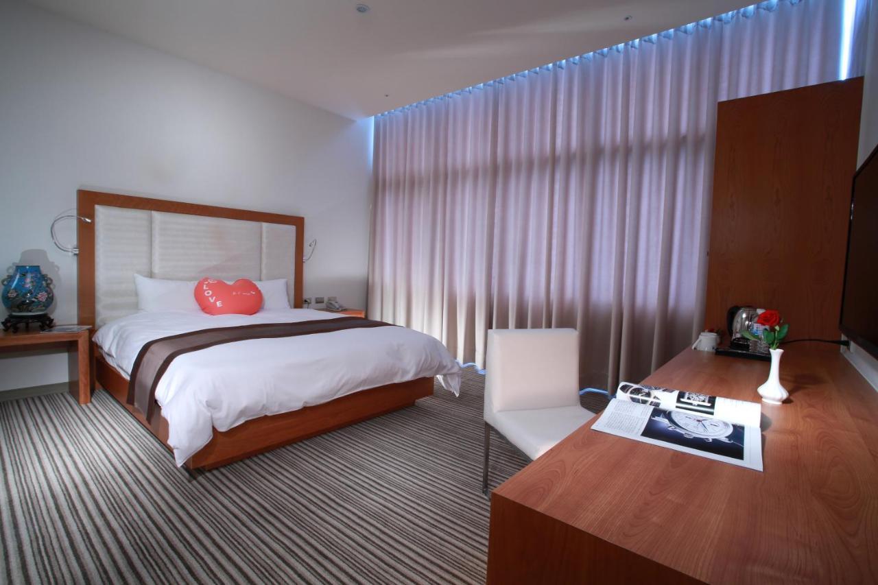 Yoai Hotel Yilan Exterior photo