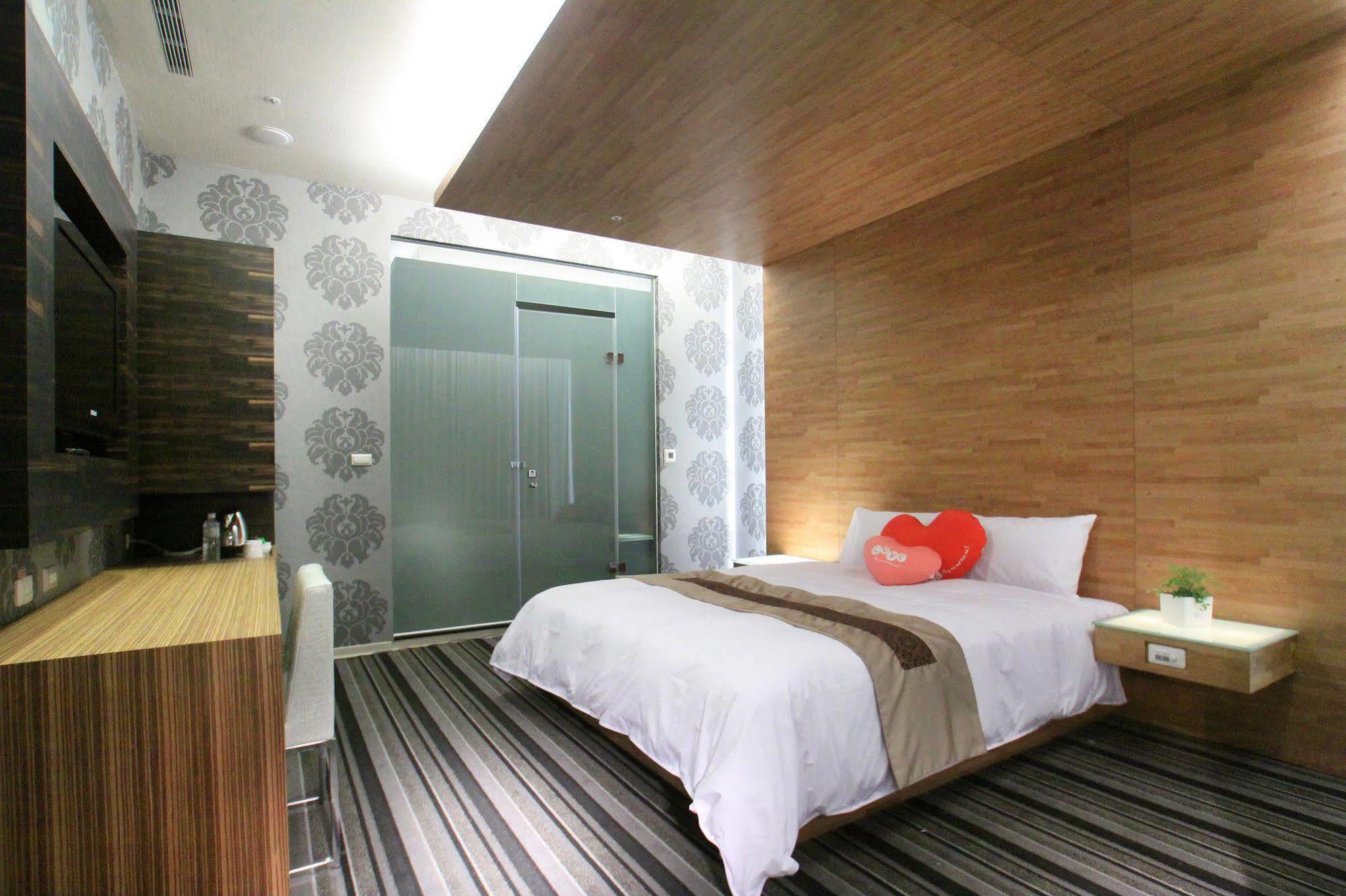 Yoai Hotel Yilan Exterior photo