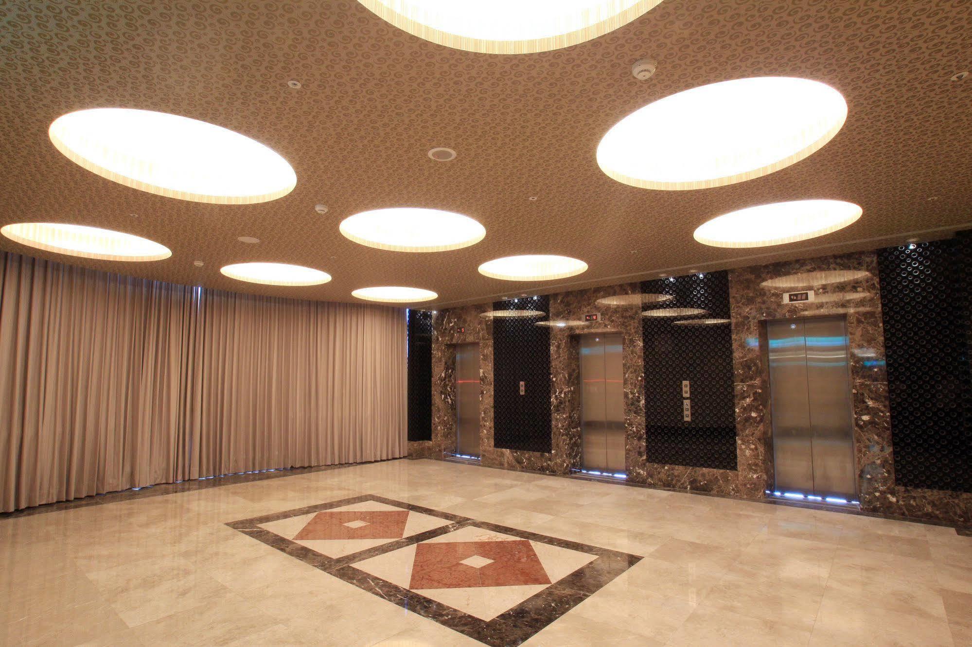 Yoai Hotel Yilan Exterior photo